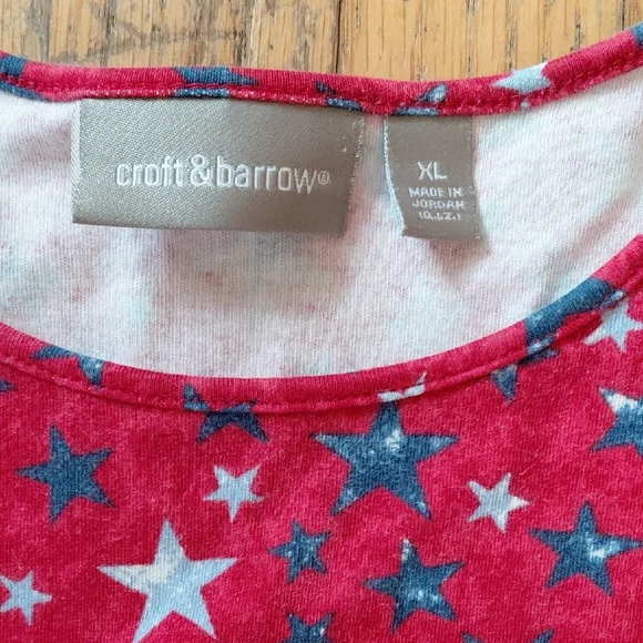 Croft & Barrow Red Tee with Blue and White Stars - Picture 2 of 4